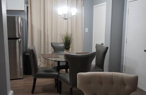 Little Rock House | Cozy 3 bedroom home with fast wifi very close to hospital.