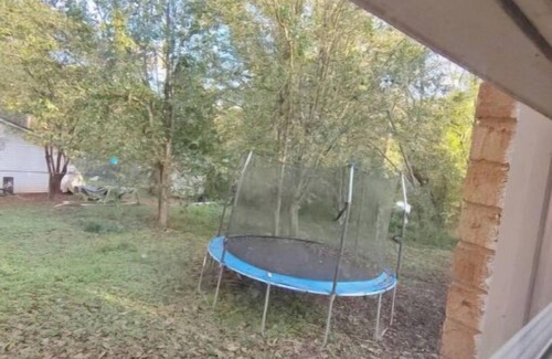 Lancaster House | Cozy 3-bedroom home w pool
