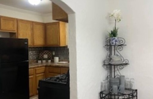 Anniston House | Cozy 3-bedroom Home with WiFi, AC in adorable Anniston