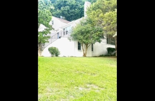 Anniston House | Cozy 3-bedroom Home with WiFi, AC in adorable Anniston