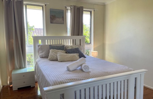 Eschol Park House | Cozy 3 bedroom house at Eschol Park - good location, convenient and comfortable