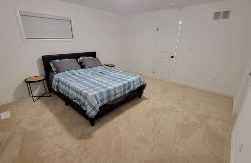 Barrie House | Cozy 3 bedroom house close to Lake Simcoe