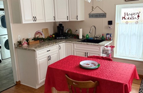 Fredonia Cottage | Cozy 3-bedroom house in charming Fredonia with AC, WiFi