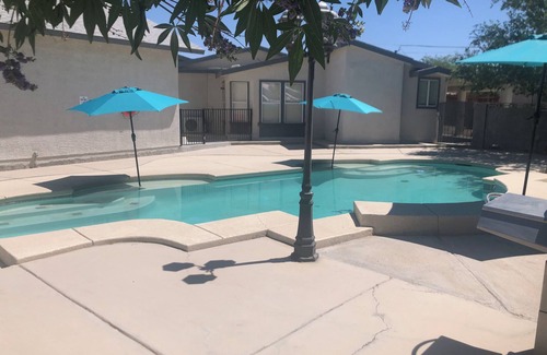 Sunrise Manor House | Cozy 3-bedroom house in amazing Las Vegas with pool