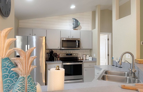 North Port House | Cozy 3-bedroom house with saltwater pool and private fenced back yard