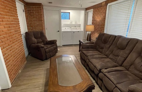 Moscow House | Cozy 3 bedroom house/near the casino