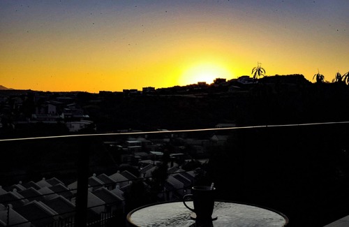 Windhoek House | Cozy 3-bedroom house with the best view of Windhoek