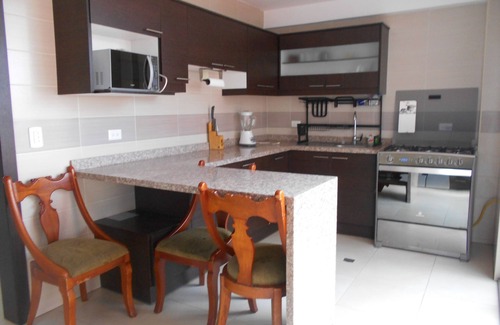 Tumbaco House | Cozy 3-bedroom house with WiFi, fitness room in charming Quito - Tumabaco