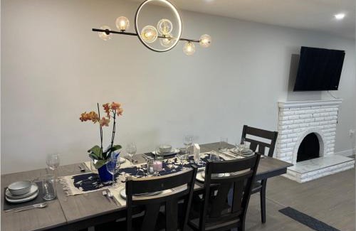 Surrey House | Cozy 3-Bedroom Retreat in Surrey Share Save