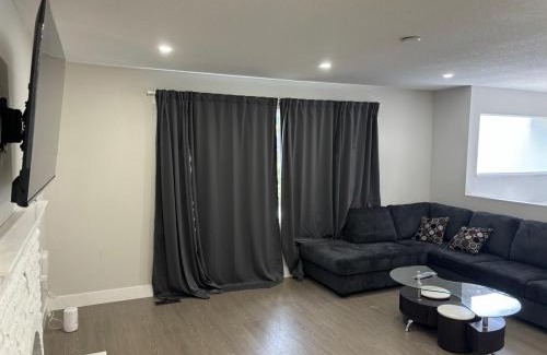 Surrey House | Cozy 3-Bedroom Retreat in Surrey Share Save