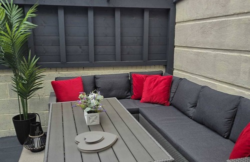 Ongar House | Cozy 3-bedroom terrace house, in a safe and peaceful neighborhood for families.