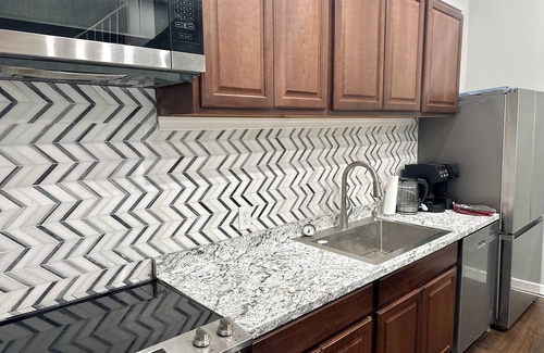 Glenwood House | Cozy 3-bedroom townhome in welcoming Glenwood with WiFi, AC and Park 2 min drive