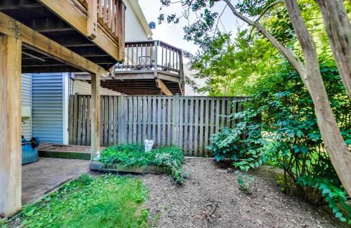 Fairfax House | Cozy 3-bedroom townhome in Fairfax