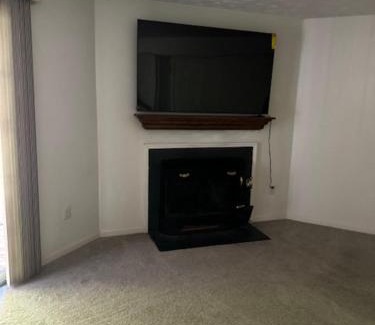 Fairfax House | Cozy 3-bedroom townhome in Fairfax