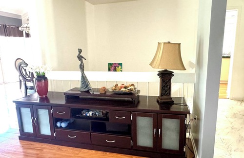 Farmington Hills Condo | Cozy 3-bedroom condo with WiFi and fitness in delightful Farmington Hills