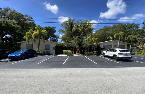 Sailboat Bend Apartment | Cozy 3 Bedroom Apartment Nestled In Tranquil Sailboat Bend!