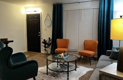 Indianapolis House | Cozy 3 bedrooms house- 5 min from Monon water park & 10 min from downtown Carmel