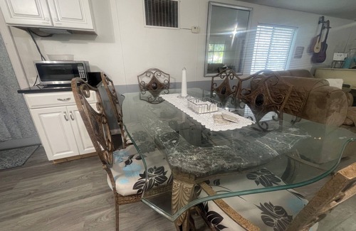 Bearss Plaza House | Cozy 3-bedrooms manufacturer home in soothing Lutz with WiFi, AC