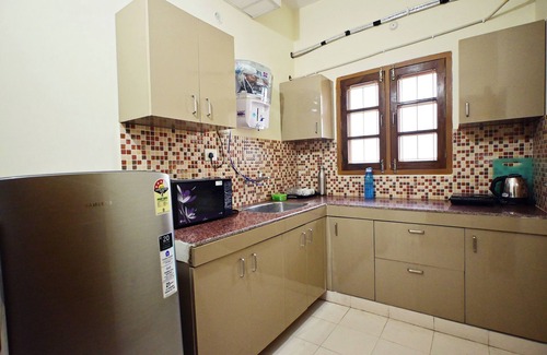 Varanasi Apartment | Cozy 3-BHK Apartment at Centre of VaranasinExperience Comfort, Culture & Connect