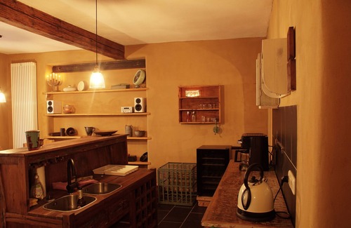 Greiz Apartment | Cozy 30 sqm studio in a historic town house in the city center