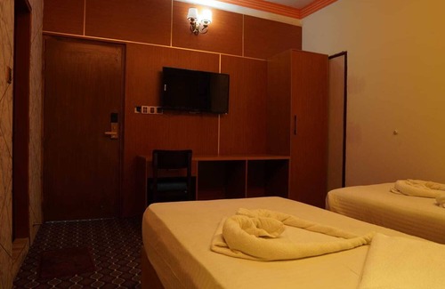 Uttara Hotel | Cozy 37-bedroom hotel with WiFi, AC in lovely Dhaka