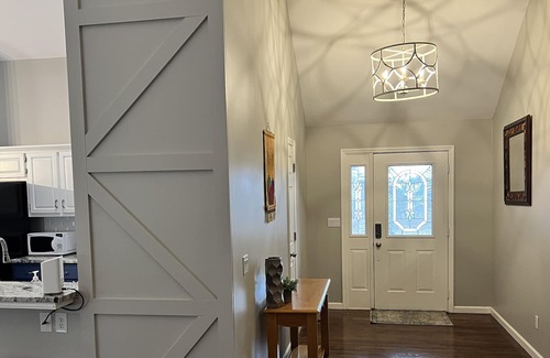 Winchester House | Cozy 3b/2b home in Winchester 1.4 miles from Twin Creeks marina!