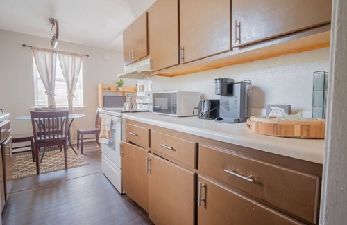 Tallahassee House | Cozy 3bdrm KING-SIZE bed, Great location, 1 mile from FSU stadium