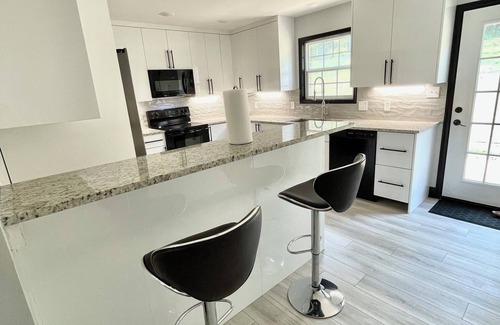 Cabot House | Cozy 3bed 2bath house on half ac of land mins from game time at the grounds