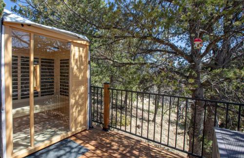 Woodland Park House | Cozy 3br A-frame Sauna Firepit & S'mores!