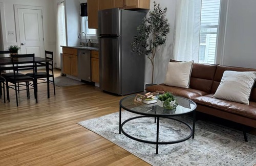 Quincy Apartment | Cozy 3BR Apartment Near Boston &Beach & Free Parking