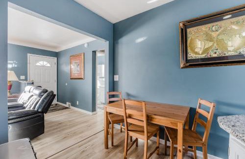 Oakdale Apartment | Cozy 3BR Home in Oakdale with BBQ & Private Patio!