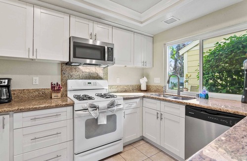 Woodbridge House | Cozy 3BR Irvine's Finest｜Dedicated Workspace｜Private Patio｜Close to Beaches #18