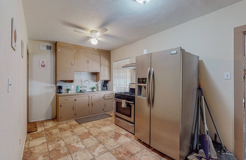 Albuquerque House | Cozy 3BR Modern Casita in Albuquerque w/Wifi & Parking