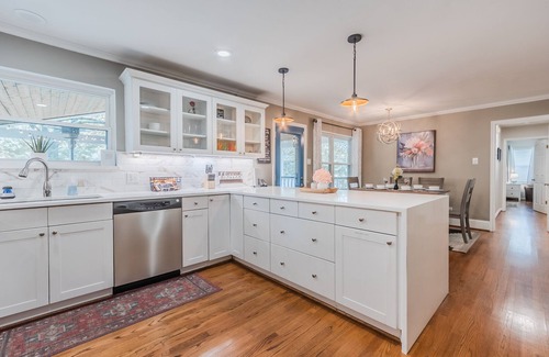 Dallas House | Cozy 3BR Perfect Patio, Nintendo Switch - Perfect for Families and Pets