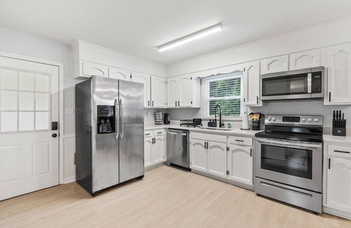 Gastonia House | Cozy 3BR Retreat Near Downtown Gastonia & I-85