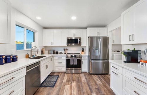Glendale House | Cozy 3BR Stadium Oasis! Pool + Hot Tub + Fire Pit