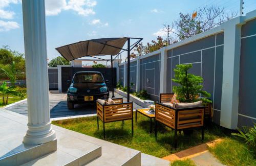 Dodoma House | Cozy 3BR Stay & Free Parking