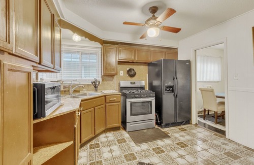 Westland House | Cozy 3br Westland Retreat 3 Bedroom Home by RedAwning