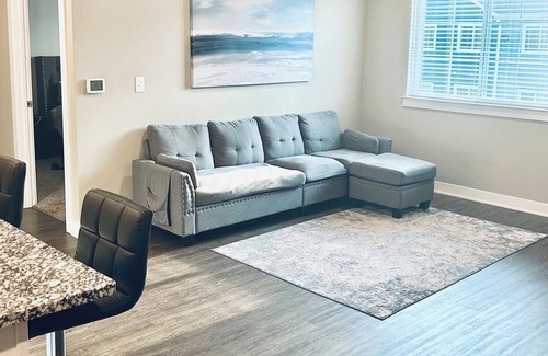 Sterling Heights Apartment | Cozy 3rd floor entire luxury apartment.