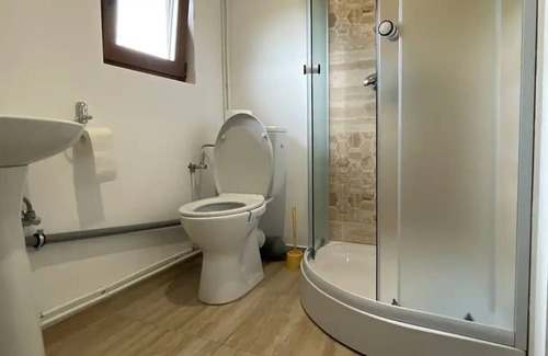 Mirsid Ski Chalet | Cozy 4-bedroom chalet in fabulous Moigrad-Porolissum with WiFi, AC