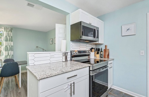 Fort Walton Beach House | Cozy 4 bedroom home walking distance to bay