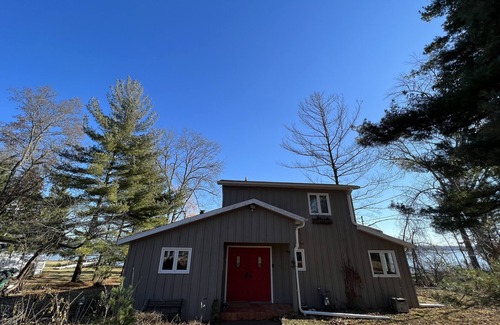 Juneau Cabin | Cozy 4 Bedroom Cabin on Sinissippi Lake Just 60 min from Milwaukee or Madison