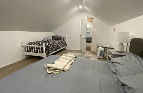 Newburgh House | Cozy 4 bedroom close to West Point military