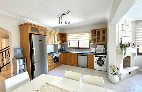 Marmaris Condo | Cozy 4-bedroom condo in delightful Turunç with WiFi, AC