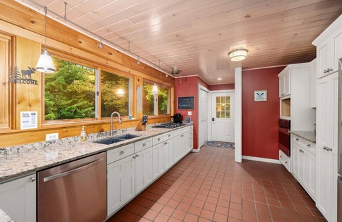 Remsen House | Cozy 4-Bedroom Cottage Nestled in the Trees by Kayuta Lake