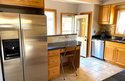 Dicken House | Cozy 4-Bedroom Family Home - Short Walk to Michigan Stadium!