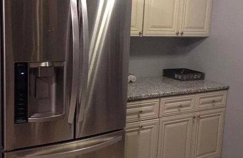 Plum House | Cozy 4 Bedroom Home w/pool. 2 miles from US Open! Prime Location! Pets OK