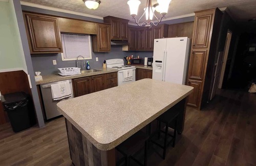 Sod House | Cozy 4-bedroom Hobet House less than 1 mile to Ivy Branch Trailhead.