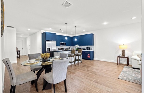 Lake Worth House | Cozy 4-bedroom home with AC and WiFi and more in delightful city of Greenacres