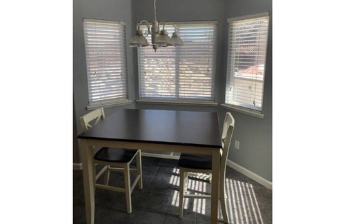 Turlock House | Cozy 4 bedroom home